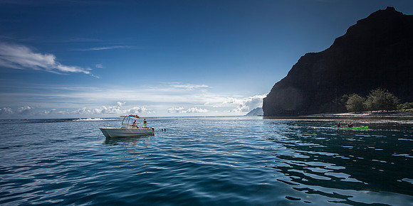 A boat on the Napali - Kauai by Christian Del Rosario