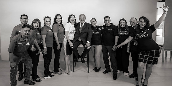 Para descargar su foto: