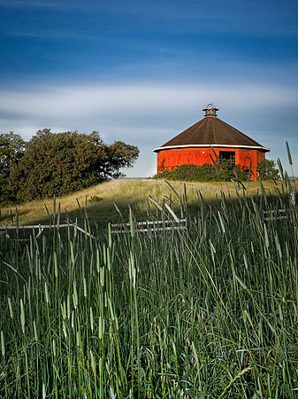 Sonoma Red Barn 2 - by Christian Del Rosario